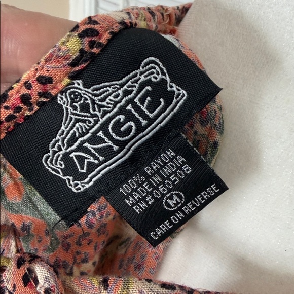 Angie Floral V-Neck Blouse - Picture 6 of 6